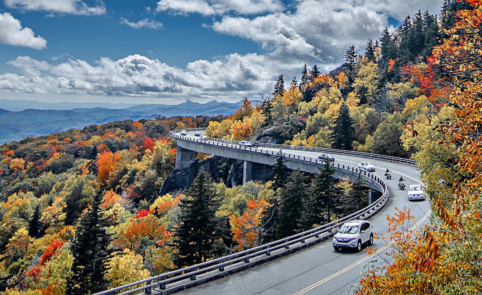 Fall colors in the Smoky Mountains 